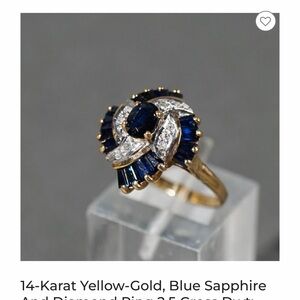 Elegant Blue Sapphire and Diamond Gold Ring